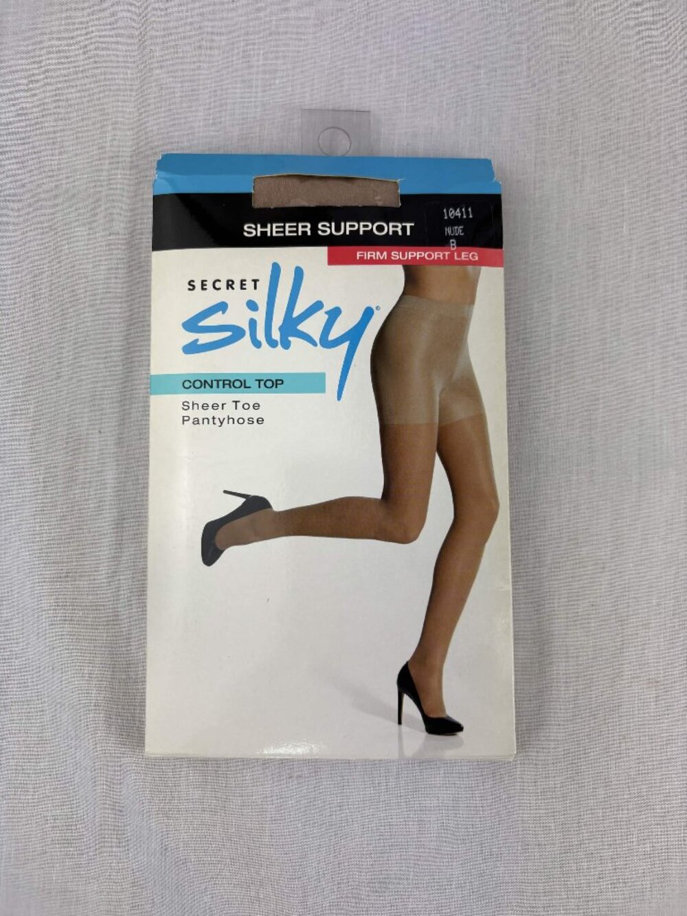 Secret Silky Women's Pantyhose Sheer Support Size B Nude New